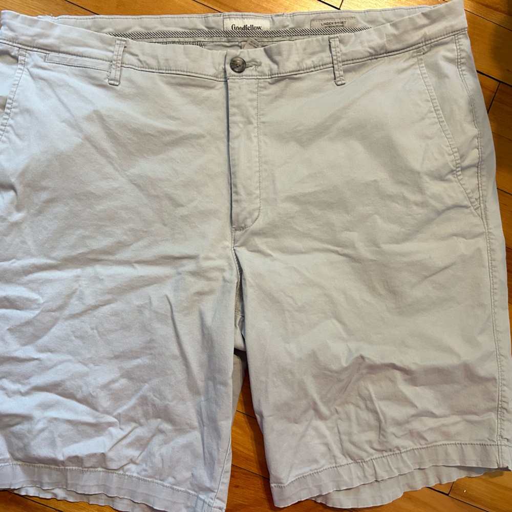 Goodfellow & Co men’s gray shorts size 40